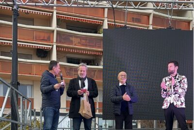 Agrandir l'image 1 sur 2, fenêtre modale