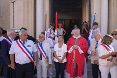 Agrandir l'image 7 sur 46, fenêtre modale