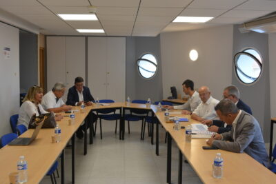 Agrandir l'image 1 sur 2, fenêtre modale