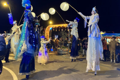 2023-12-28 Déambulation porteurs de lumière Cie Ciélo - Agrandir l'image 22 sur 31, fenêtre modale