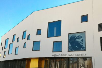 Photo de la Médiathèque Saint-Exupéry - Agrandir l'image 1 sur 1, fenêtre modale